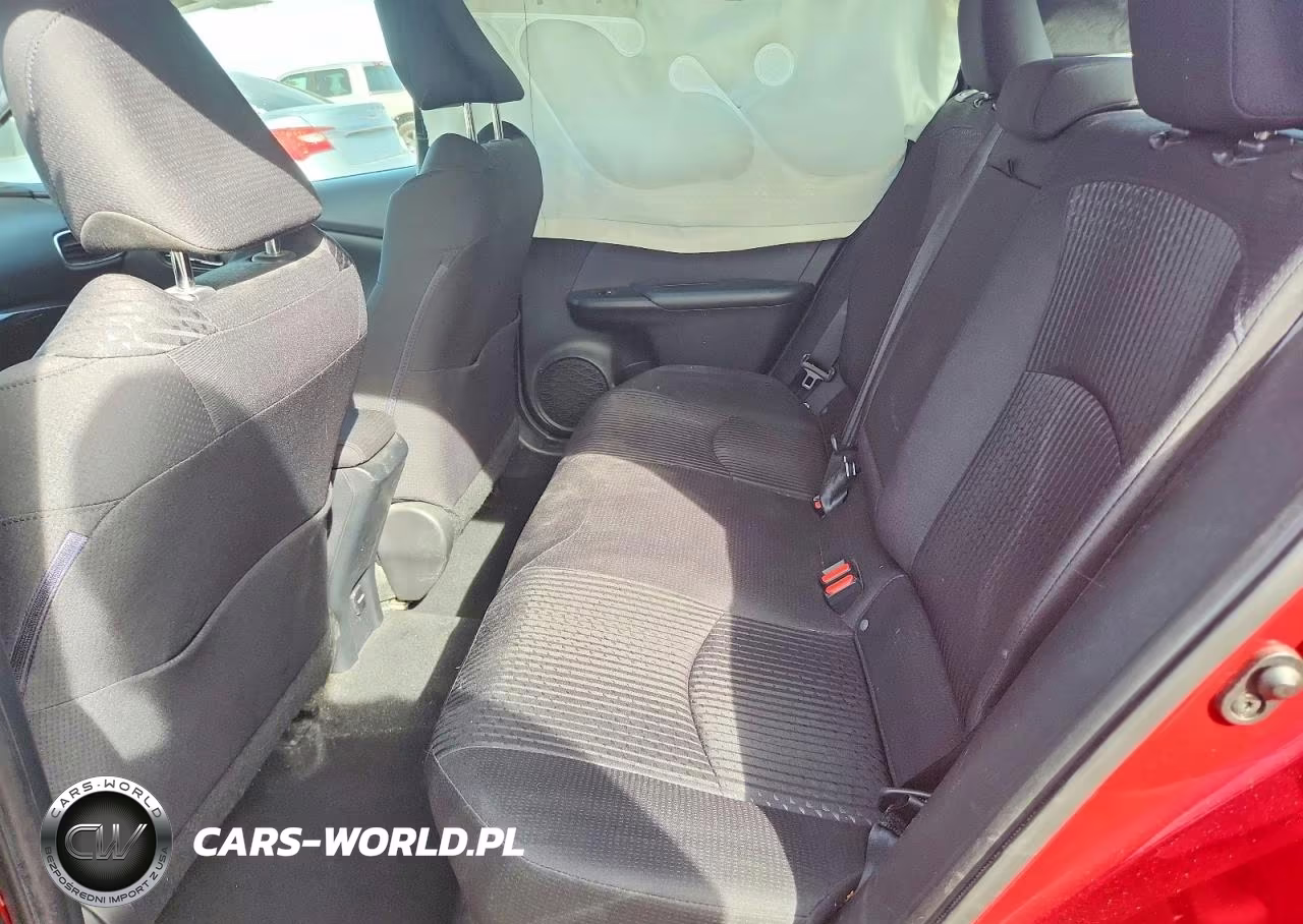 2018 Toyota Prius Three VIN:JTDKARFU8J3061911 - 10