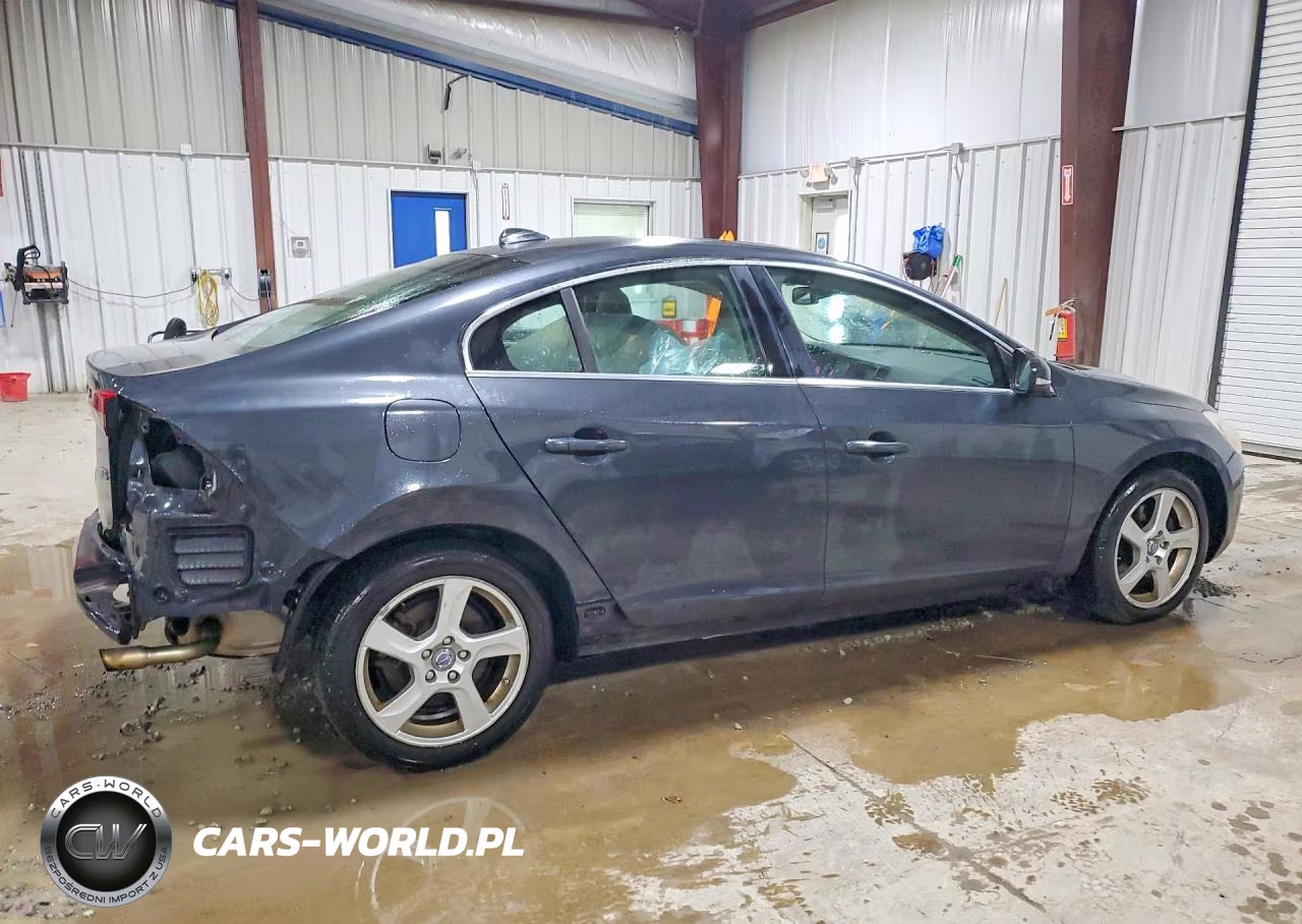 2012 Volvo S60 T5 VIN:YV1622FS2C2039586 - 3