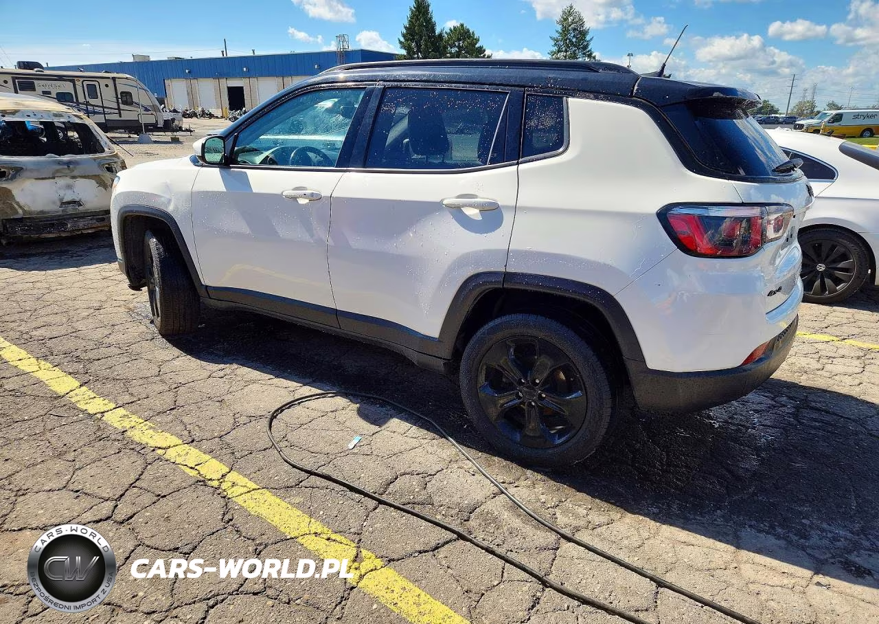 2018 Jeep Compass Latitude VIN:3C4NJDBB8JT453490 - 2