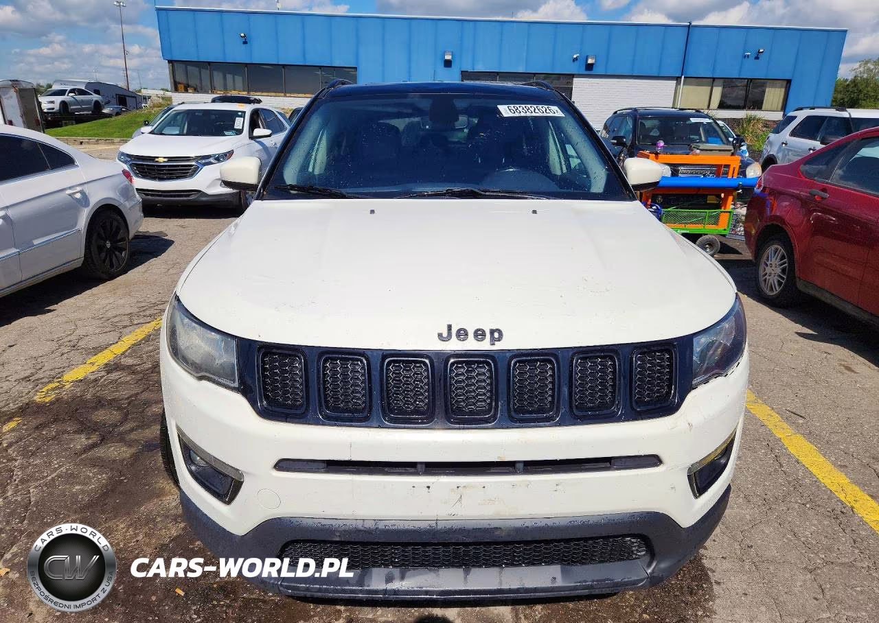 2018 Jeep Compass Latitude VIN:3C4NJDBB8JT453490 - 5