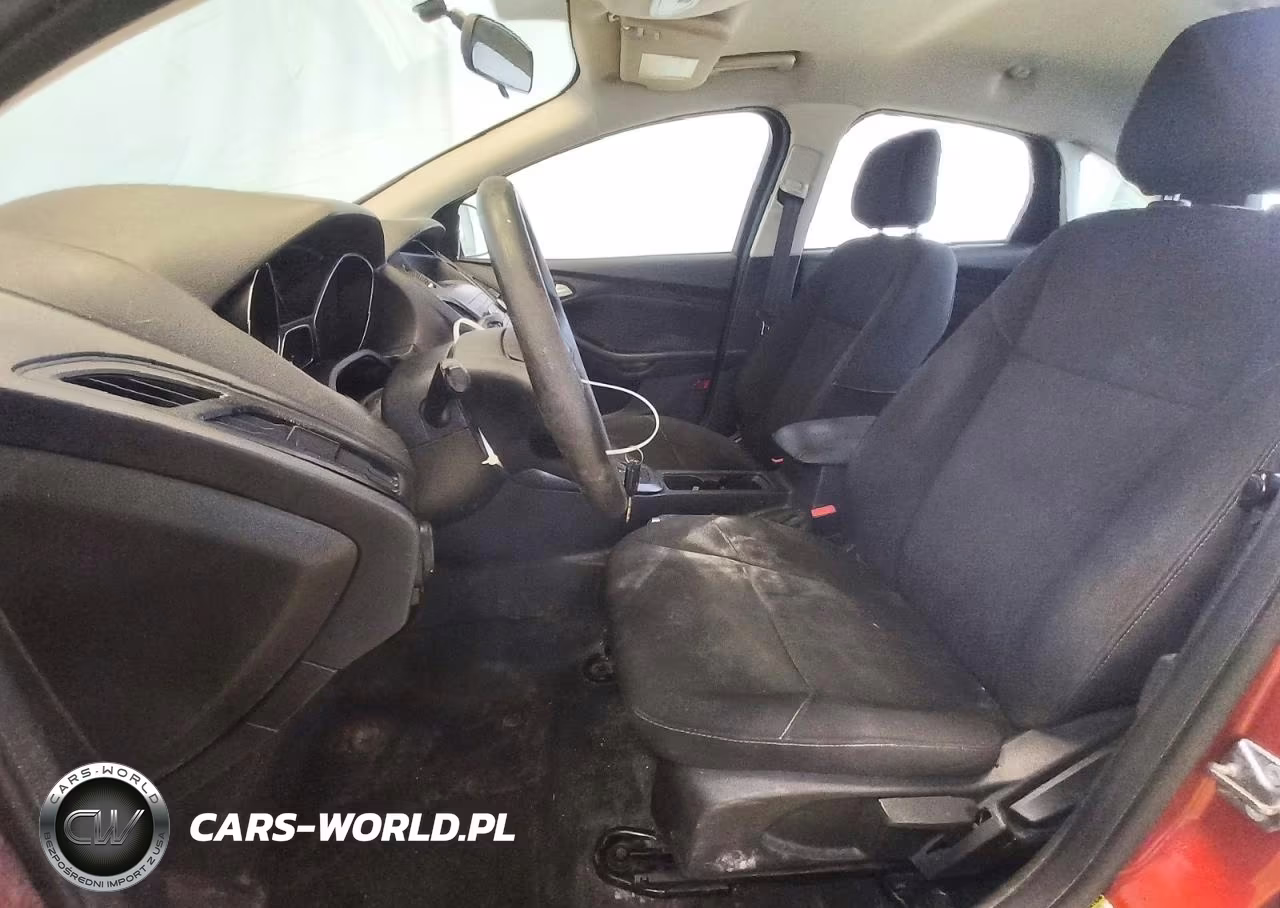 2018 Ford Focus Se VIN:1FADP3F23JL316201 - 7