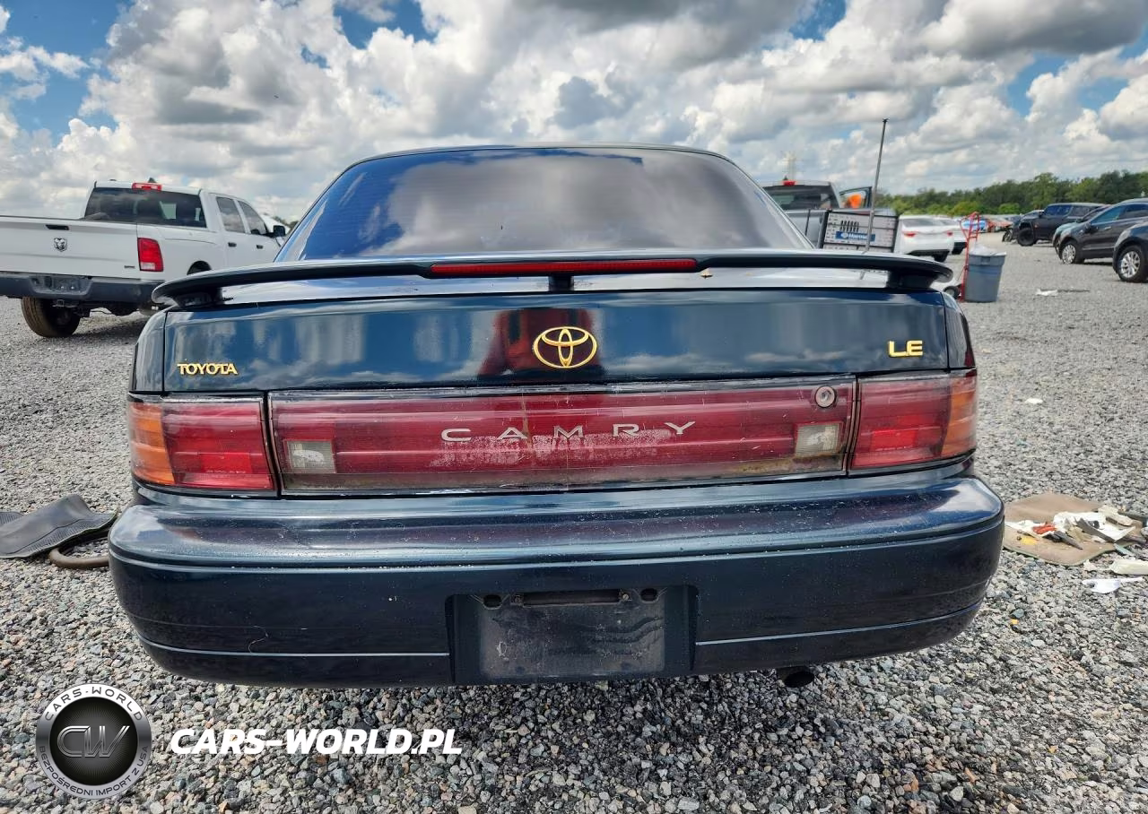 1994 Toyota Camry Le VIN:JT2SK12E0R0228569 - 6
