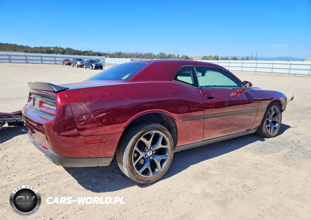 2017 Dodge Challenger Sxt VIN:2C3CDZAGXHH626149 - 3