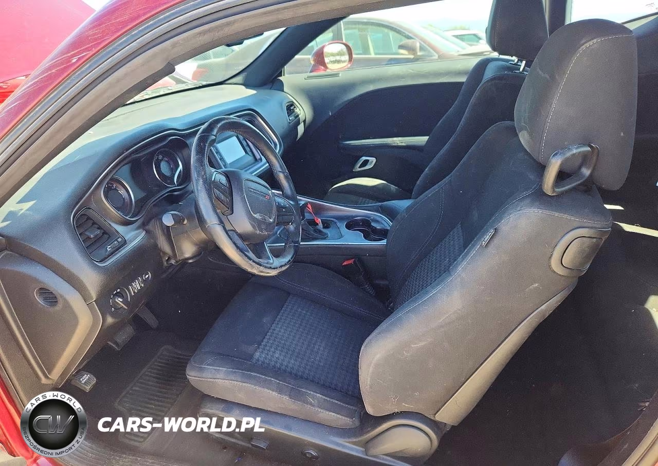2017 Dodge Challenger Sxt VIN:2C3CDZAGXHH626149 - 7