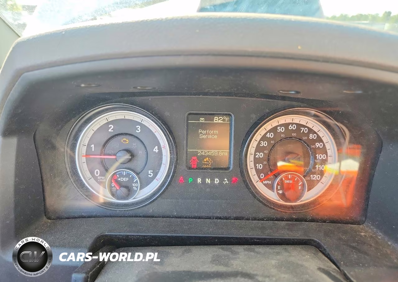 2015 Ram 2500 St VIN:3C6UR5HL7FG544705 - 9