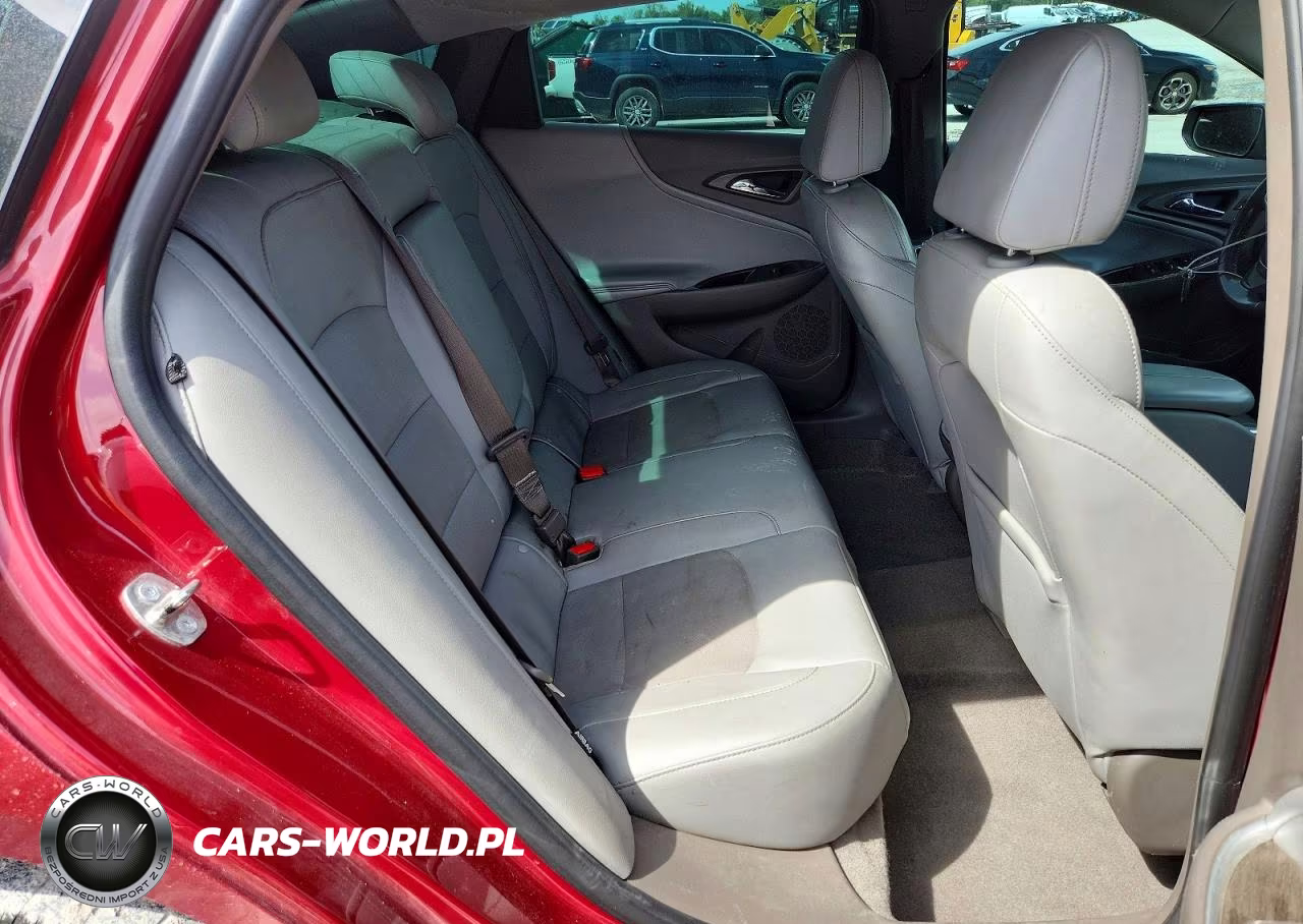 2018 Chevrolet Malibu Premier VIN:1G1ZE5SX6JF220718 - 10