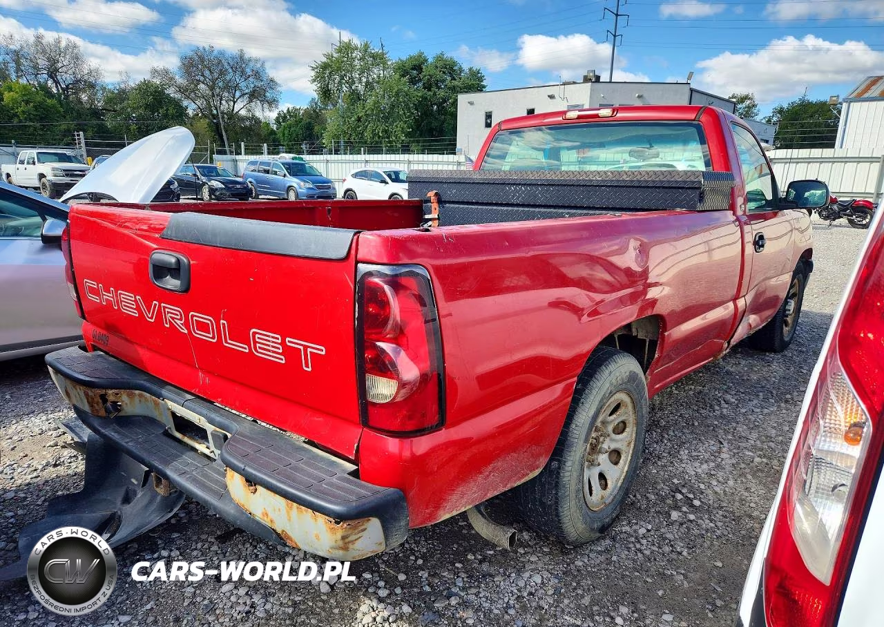 2005 Chevrolet Silverado C1500 VIN:1GCEC14X95Z246445 - 3