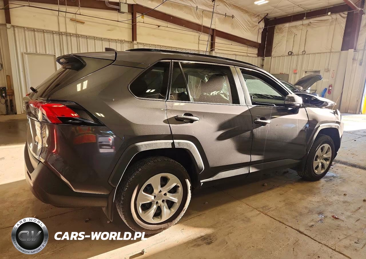 2019 Toyota Rav4 Le VIN:2T3K1RFV4KW051979 - 3