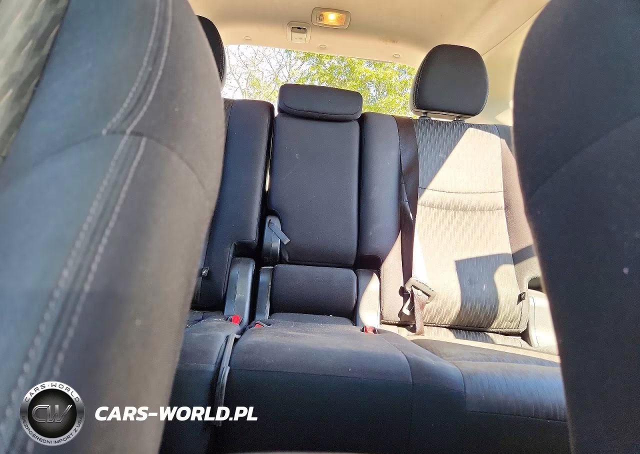 2020 Nissan Rogue S VIN:JN8AT2MV6LW132263 - 10