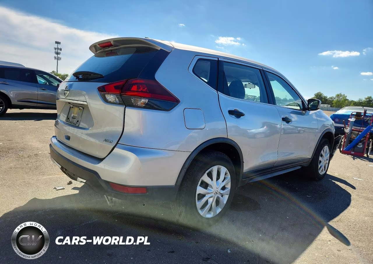2020 Nissan Rogue S VIN:JN8AT2MV6LW132263 - 3