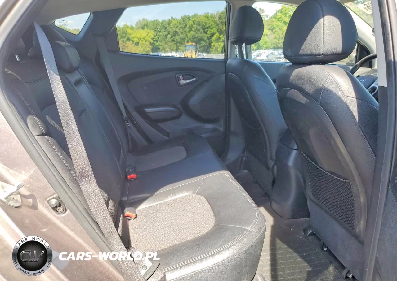 2011 Hyundai Tucson Gls VIN:KM8JUCAC4BU313319 - 11