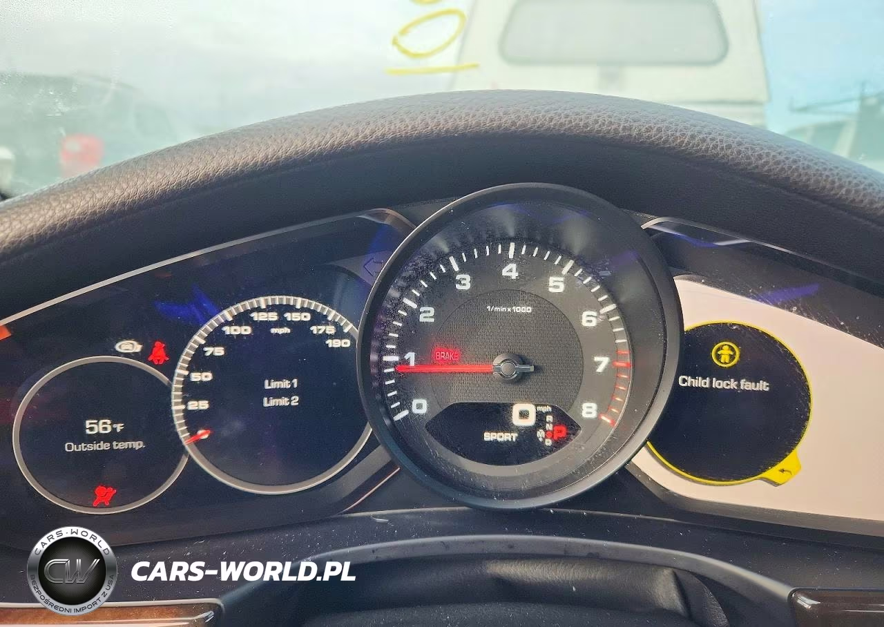 2018 Porsche Panamera 4 VIN:WP0AA2A74JL102765 - 9