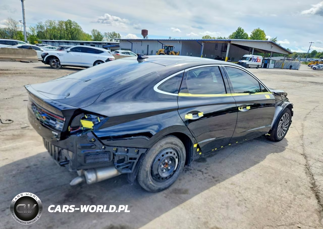 2024 Hyundai Sonata Hybrid Limited VIN:KMHL54JJXRA094761 - 3