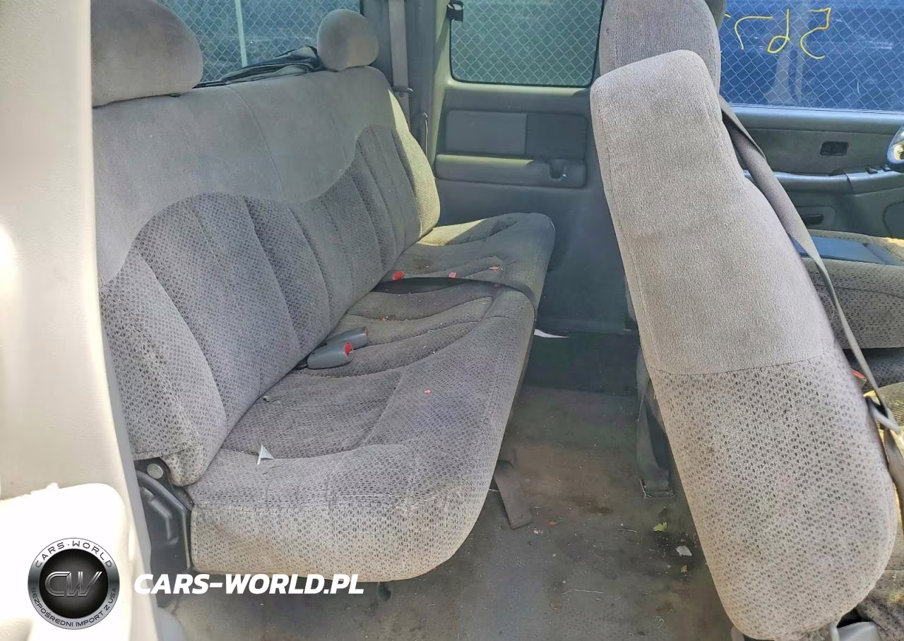 1999 Chevrolet Silverado C1500 VIN:2GCEC19T2X1205673 - 10
