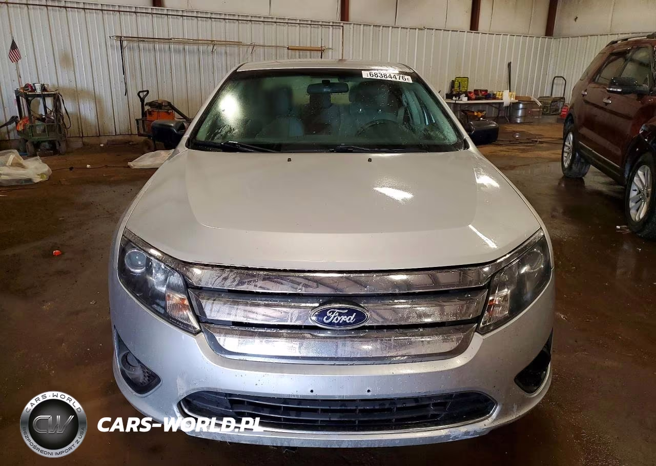 2012 Ford Fusion S VIN:3FAHP0GA6CR334850 - 5