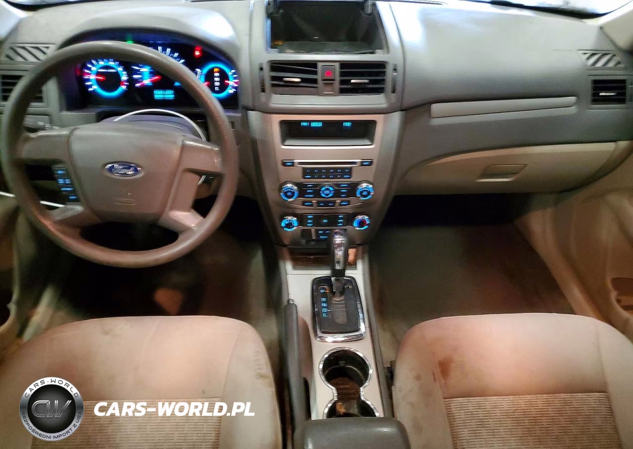 2012 Ford Fusion S VIN:3FAHP0GA6CR334850 - 8