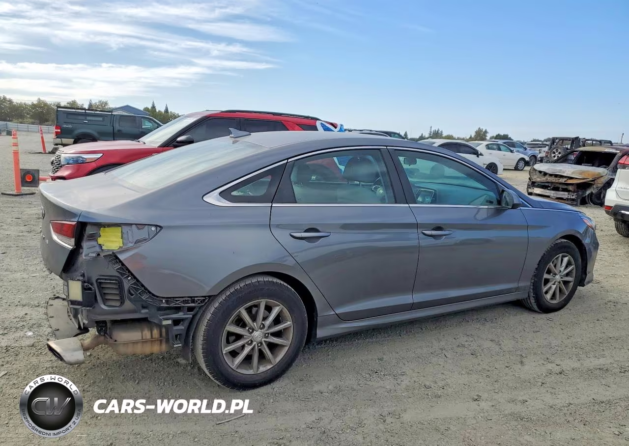 2019 Hyundai Sonata Se VIN:5NPE24AF3KH810738 - 3