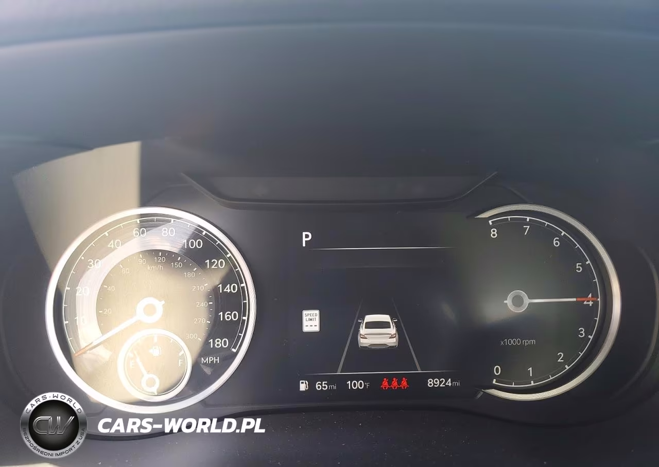 2026 Genesis G70 2.5T Standard VIN:KMTG14SC5TU168807 - 9