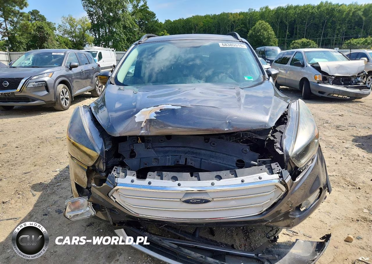 2018 Ford Escape Se VIN:1FMCU9GD1JUC31493 - 5