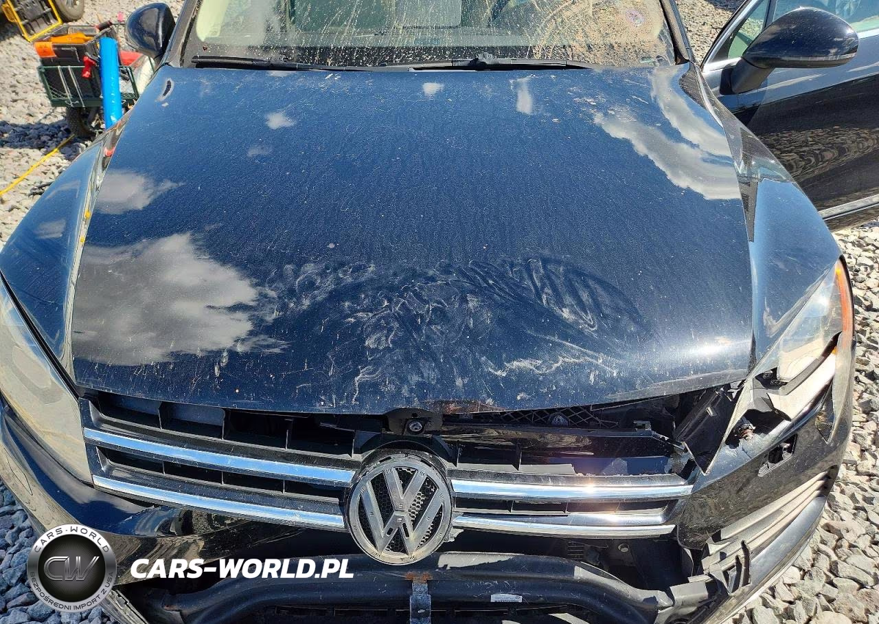 2012 Volkswagen Touareg V6 Tdi VIN:WVGEK9BP4CD011557 - 11