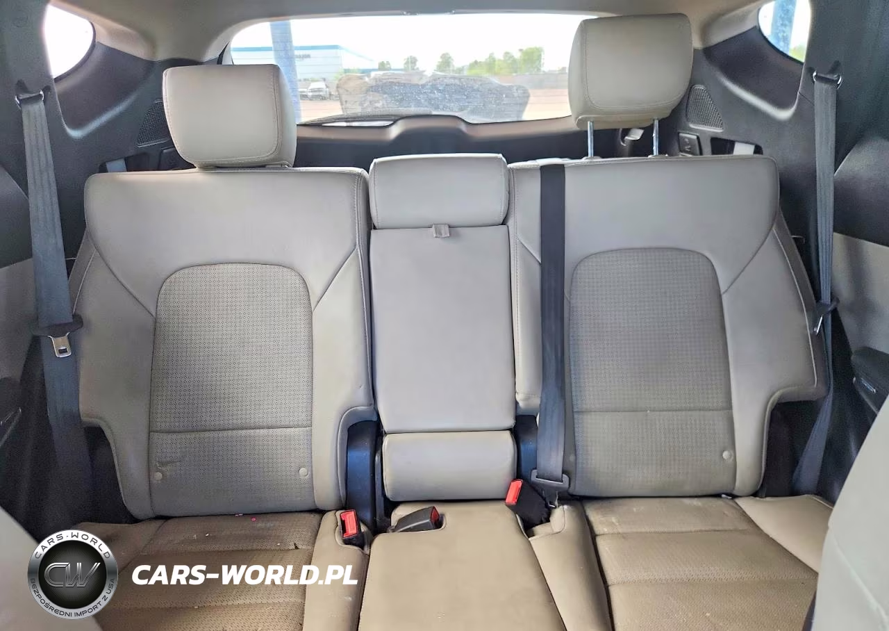 2015 Hyundai Santa Fe Sport 2.4L VIN:5XYZU3LB3FG241936 - 10