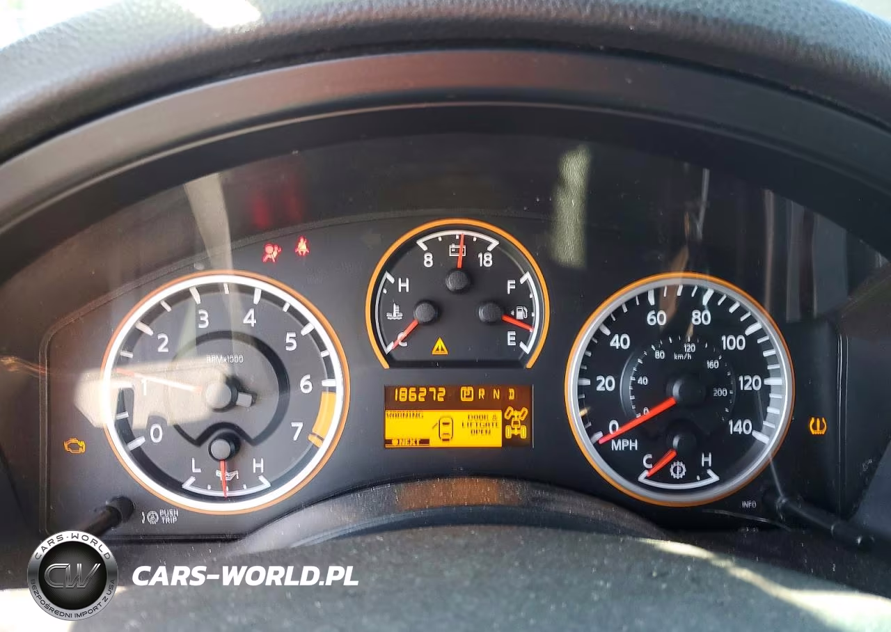 2015 Nissan Armada Sv VIN:5N1AA0NC1FN615684 - 9