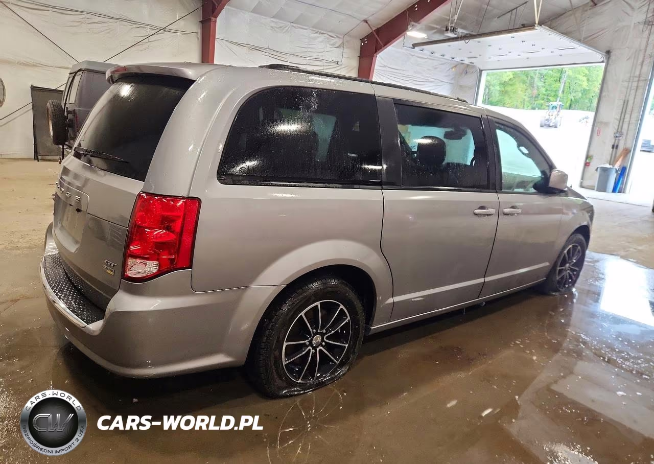 2019 Dodge Grand Caravan Gt VIN:2C4RDGEG4KR647584 - 3