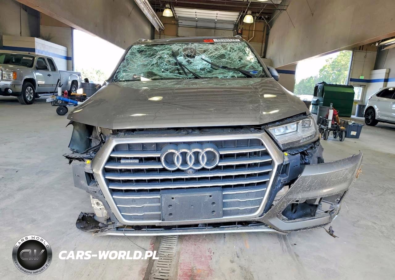 2017 Audi Q7 Premium Plus VIN:WA1LAAF77HD019602 - 5