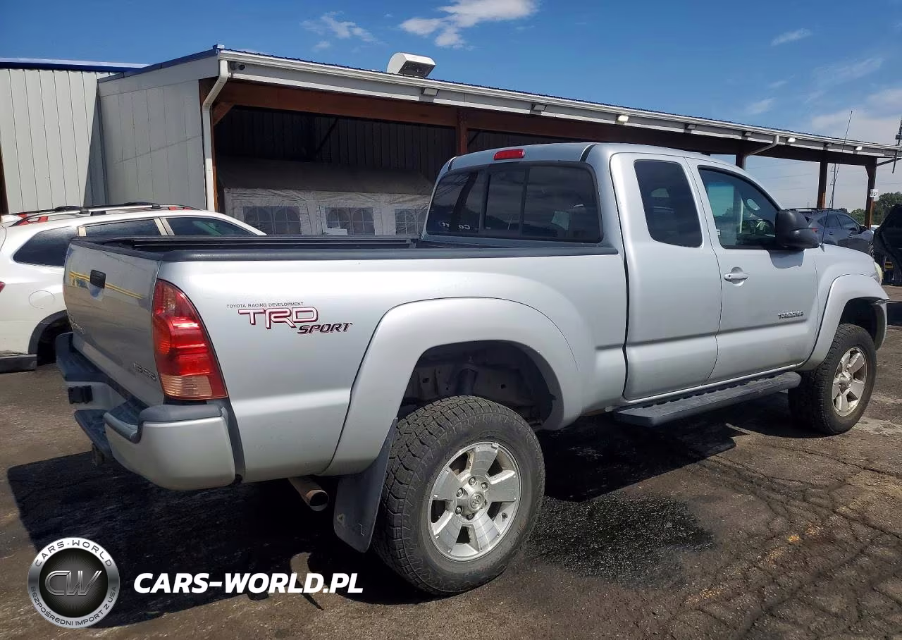 2005 Toyota Tacoma Access Cab VIN:5TEUU42N75Z045353 - 3