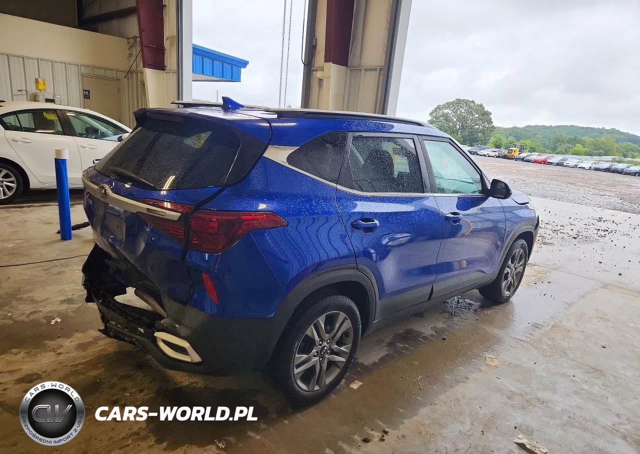 2021 Kia Seltos S VIN:KNDEUCAA7M7098718 - 3