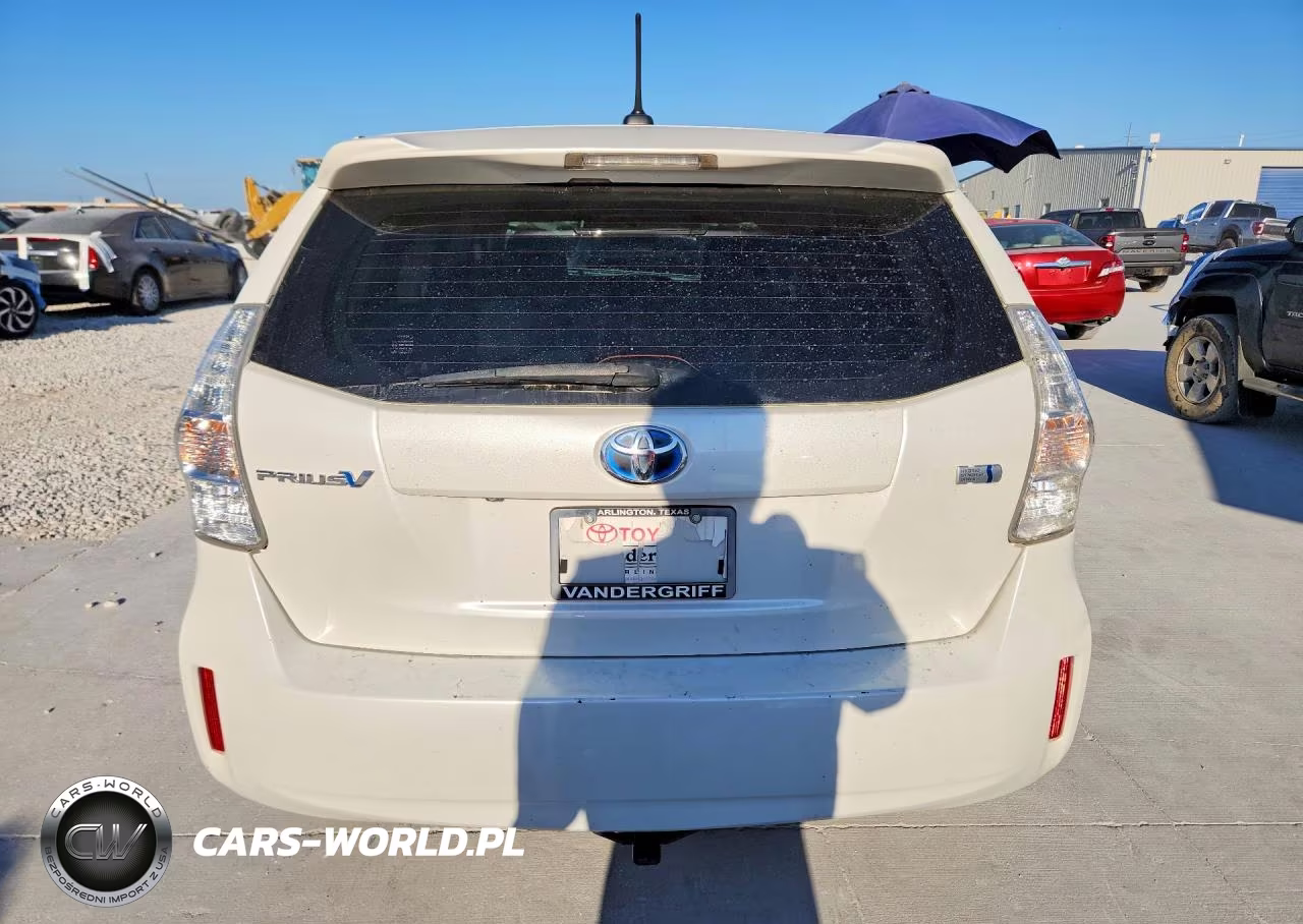2014 Toyota Prius V Three VIN:JTDZN3EU8E3345787 - 6