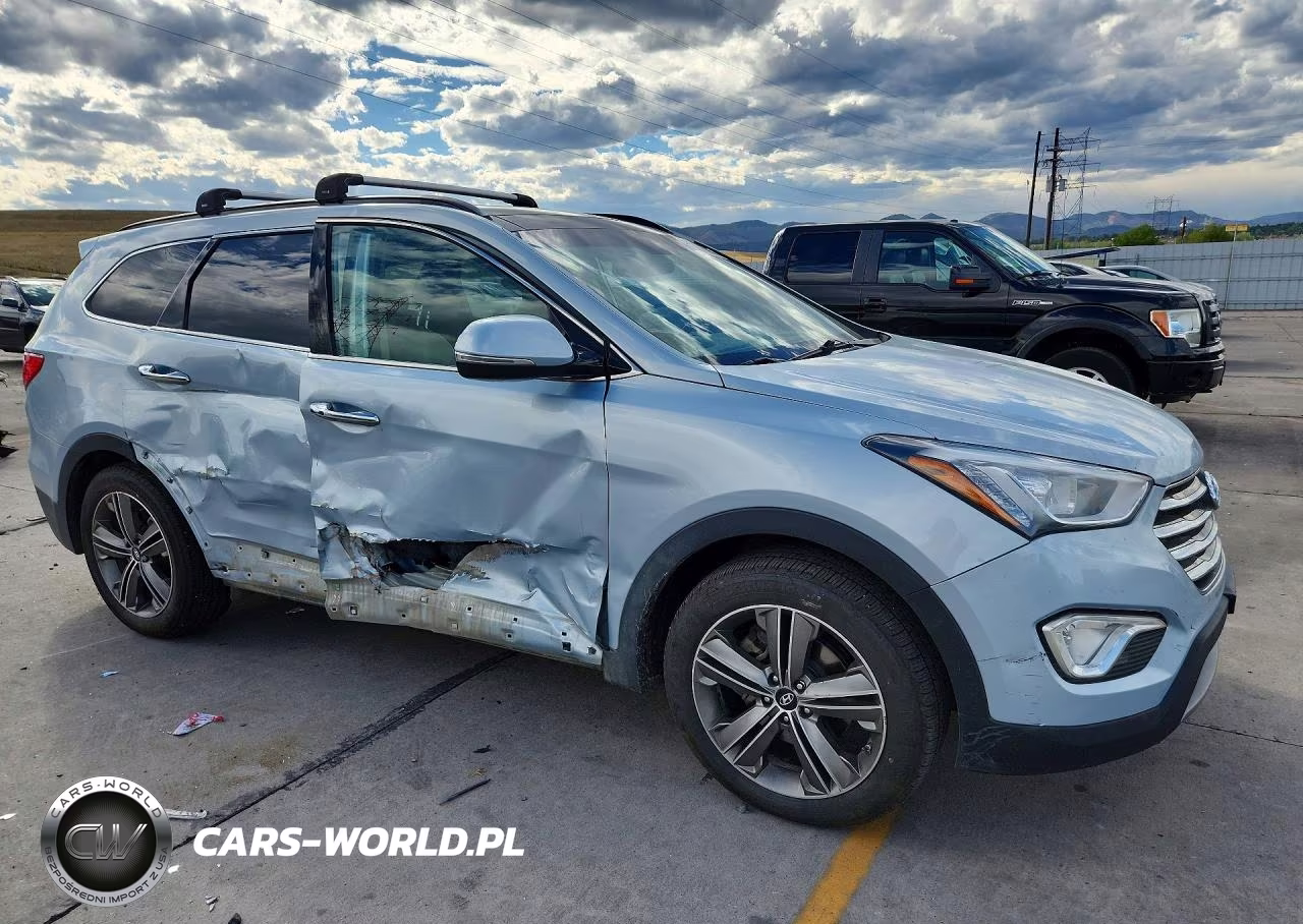 2013 Hyundai Santa Fe Limited VIN:KM8SRDHFXDU018742 - 4