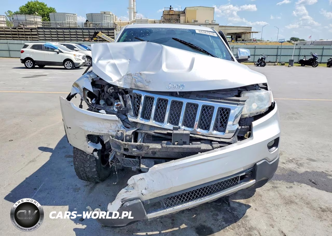 2013 Jeep Grand Cherokee Overland VIN:1C4RJFCG3DC619437 - 5