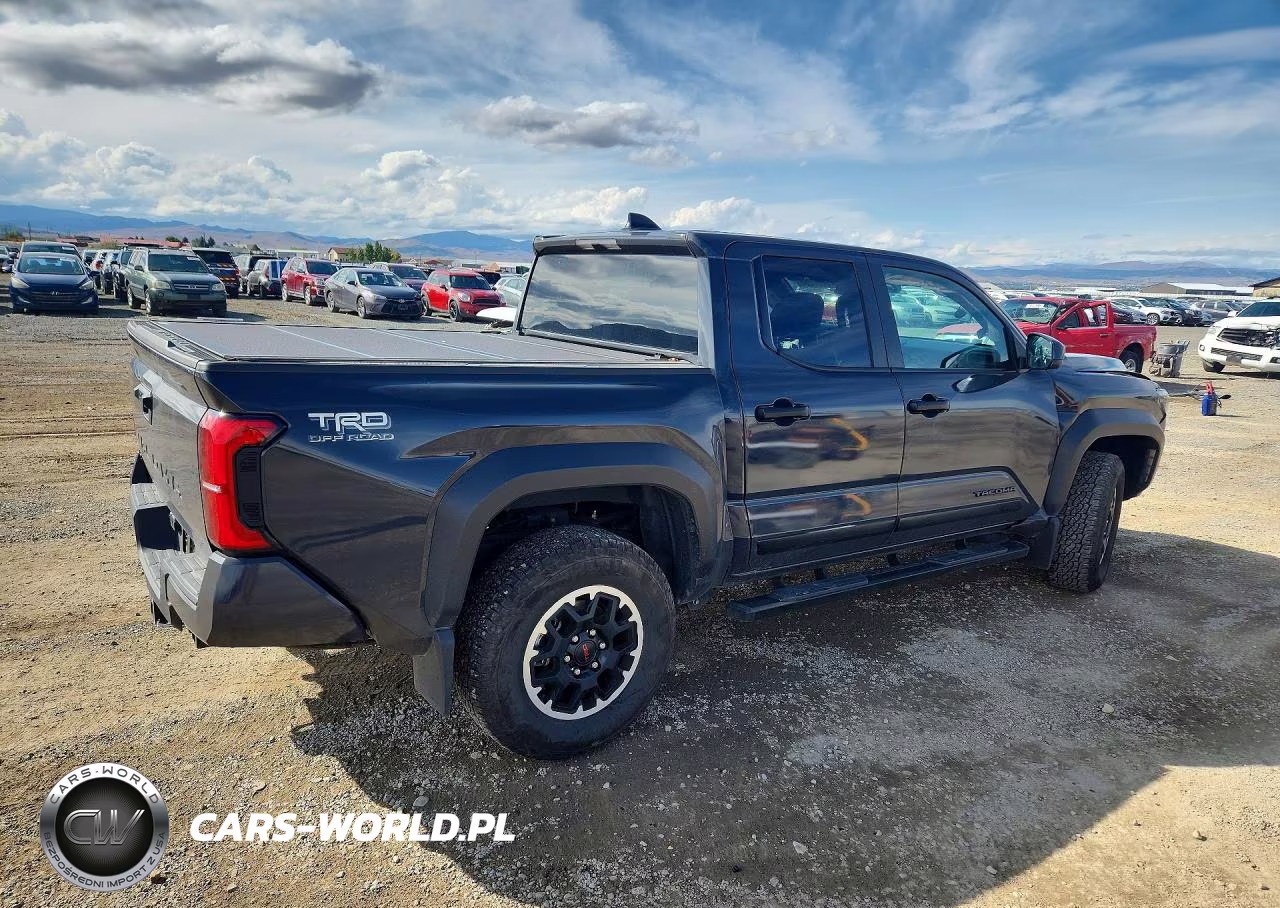 2025 Toyota Tacoma Trd Off-Road VIN:3TMLB5JN8SM174574 - 3