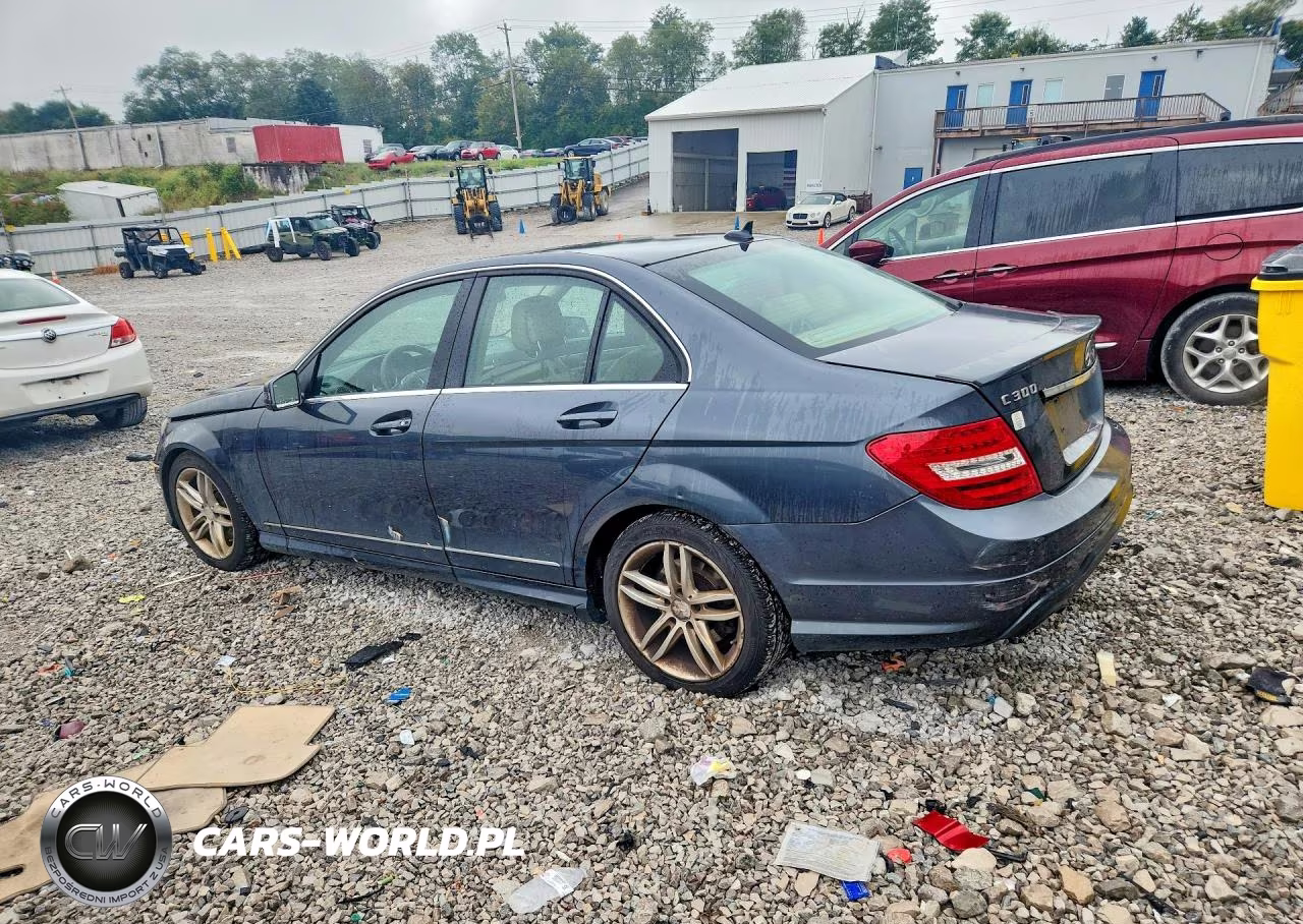 2013 Mercedes-Benz C 300 4Matic VIN:WDDGF8AB2DG105797 - 2