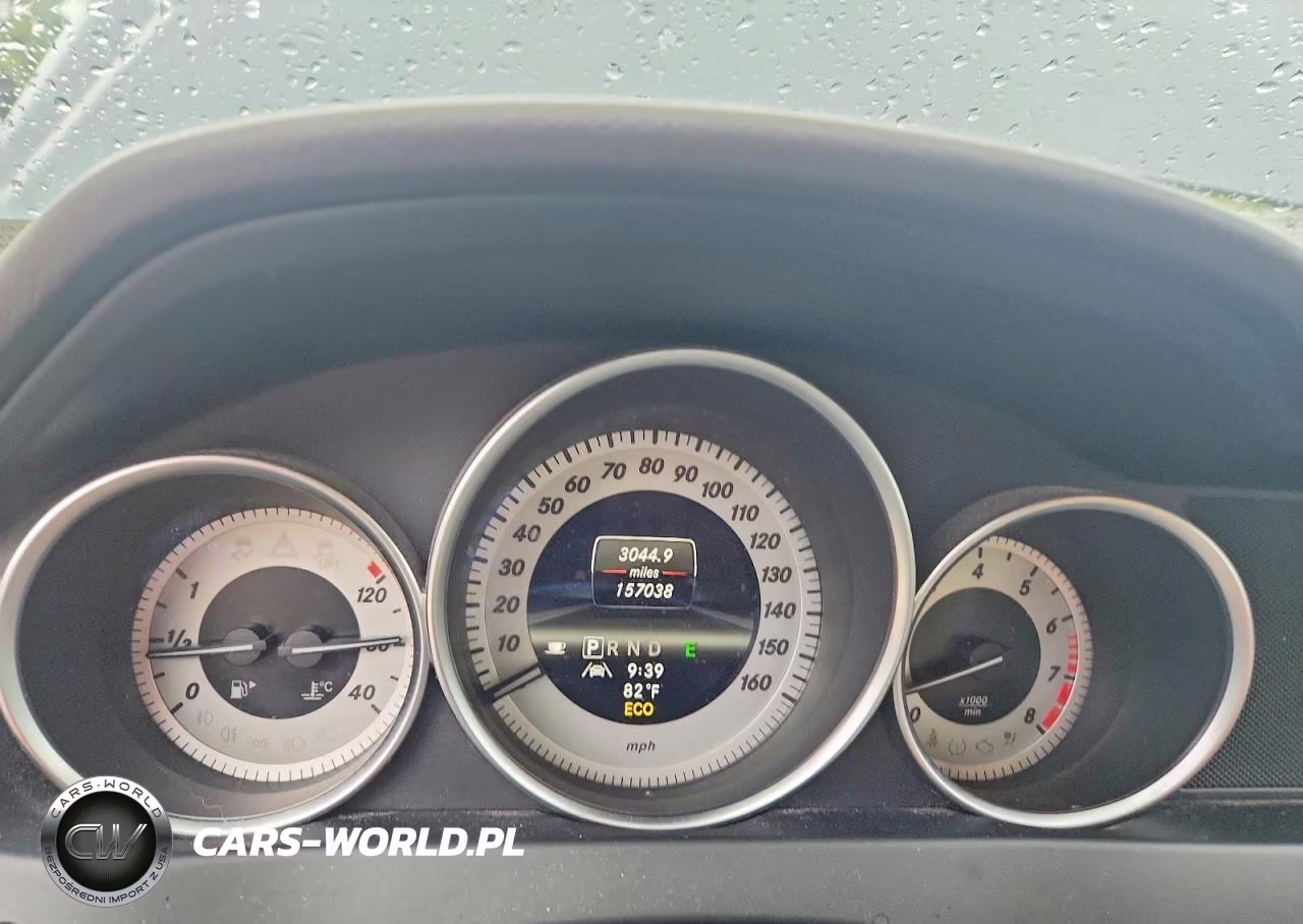 2013 Mercedes-Benz C 300 4Matic VIN:WDDGF8AB2DG105797 - 9