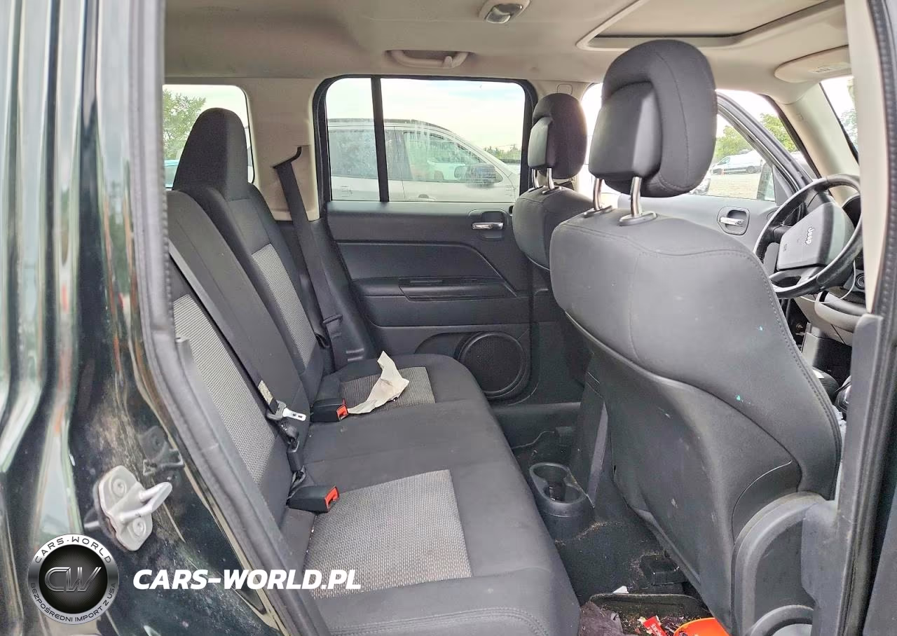 2010 Jeep Patriot Sport VIN:1J4NF2GB5AD529102 - 11