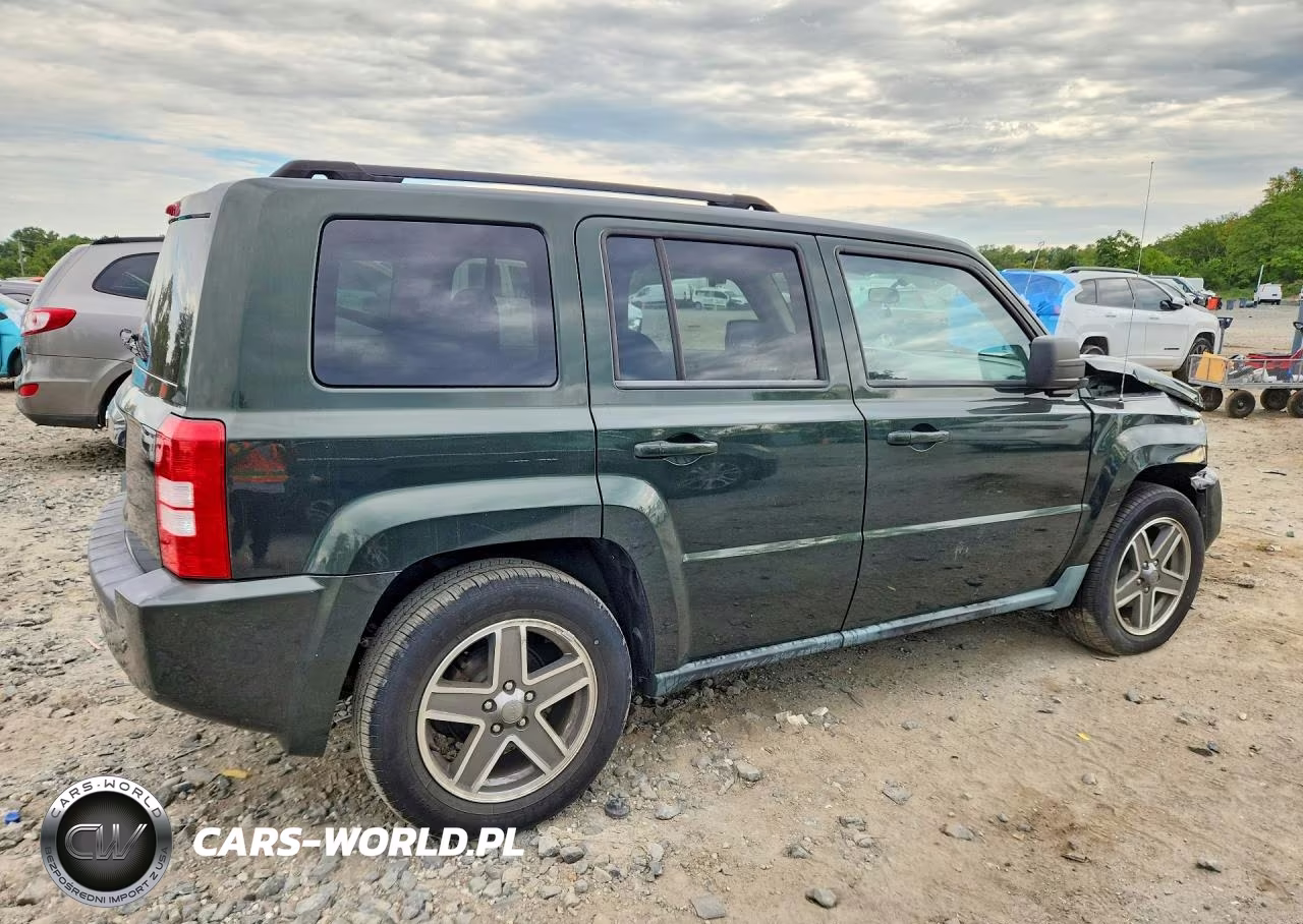 2010 Jeep Patriot Sport VIN:1J4NF2GB5AD529102 - 3