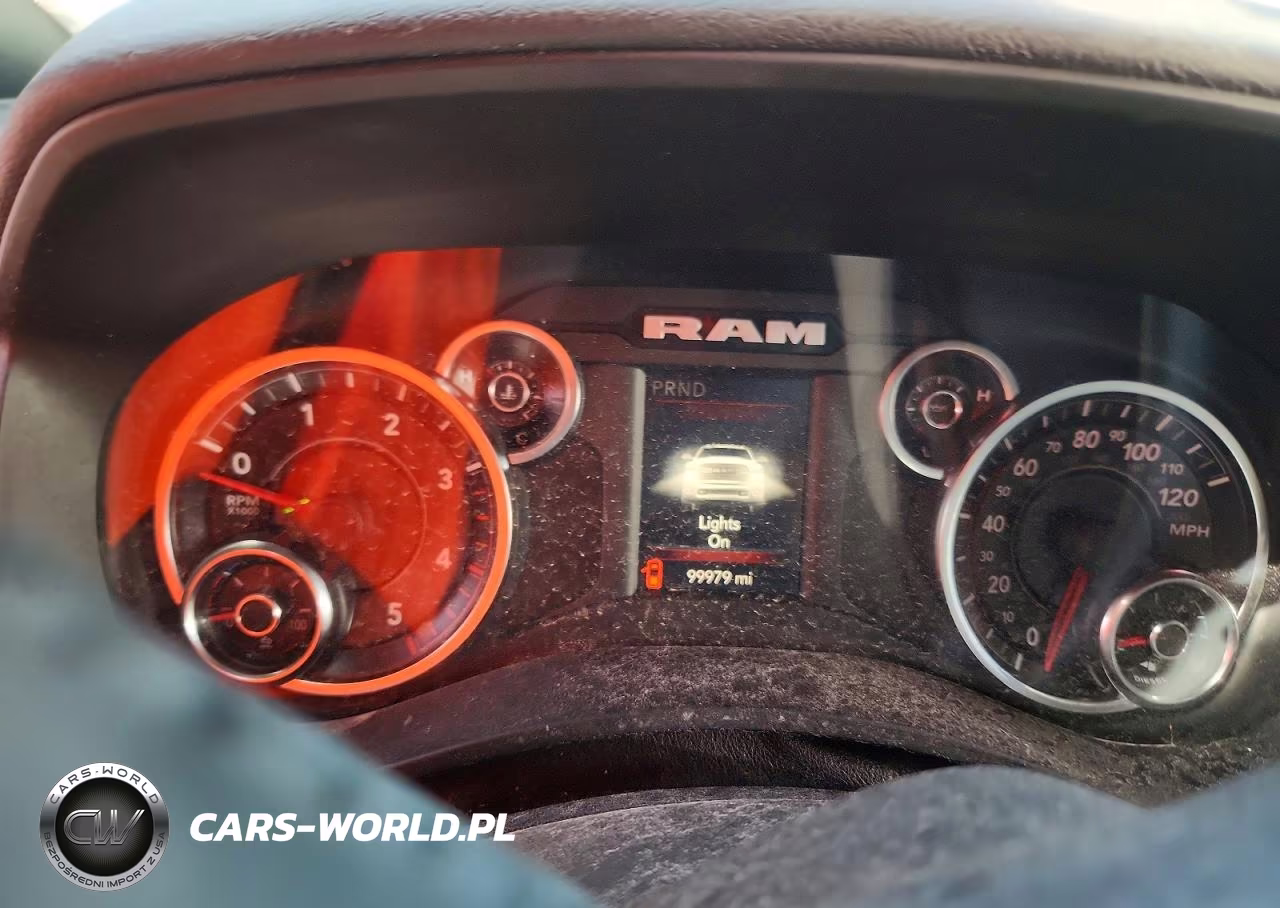2021 Ram 3500 Big Horn VIN:3C63RRHLXMG528384 - 9
