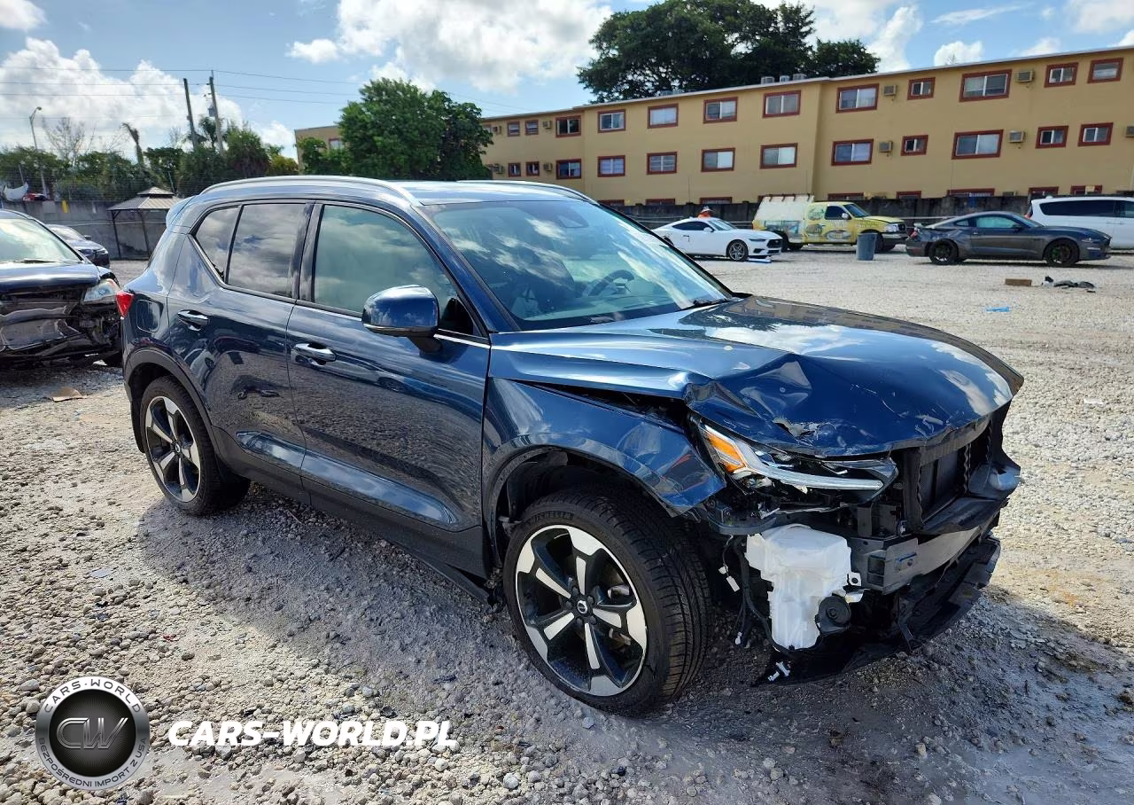 2022 Volvo Xc40 T5 Momentum VIN:YV4162UK8N2645434 - 4