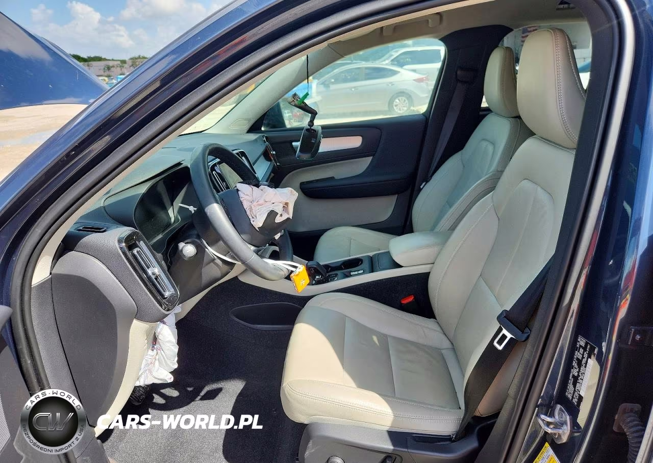 2022 Volvo Xc40 T5 Momentum VIN:YV4162UK8N2645434 - 7