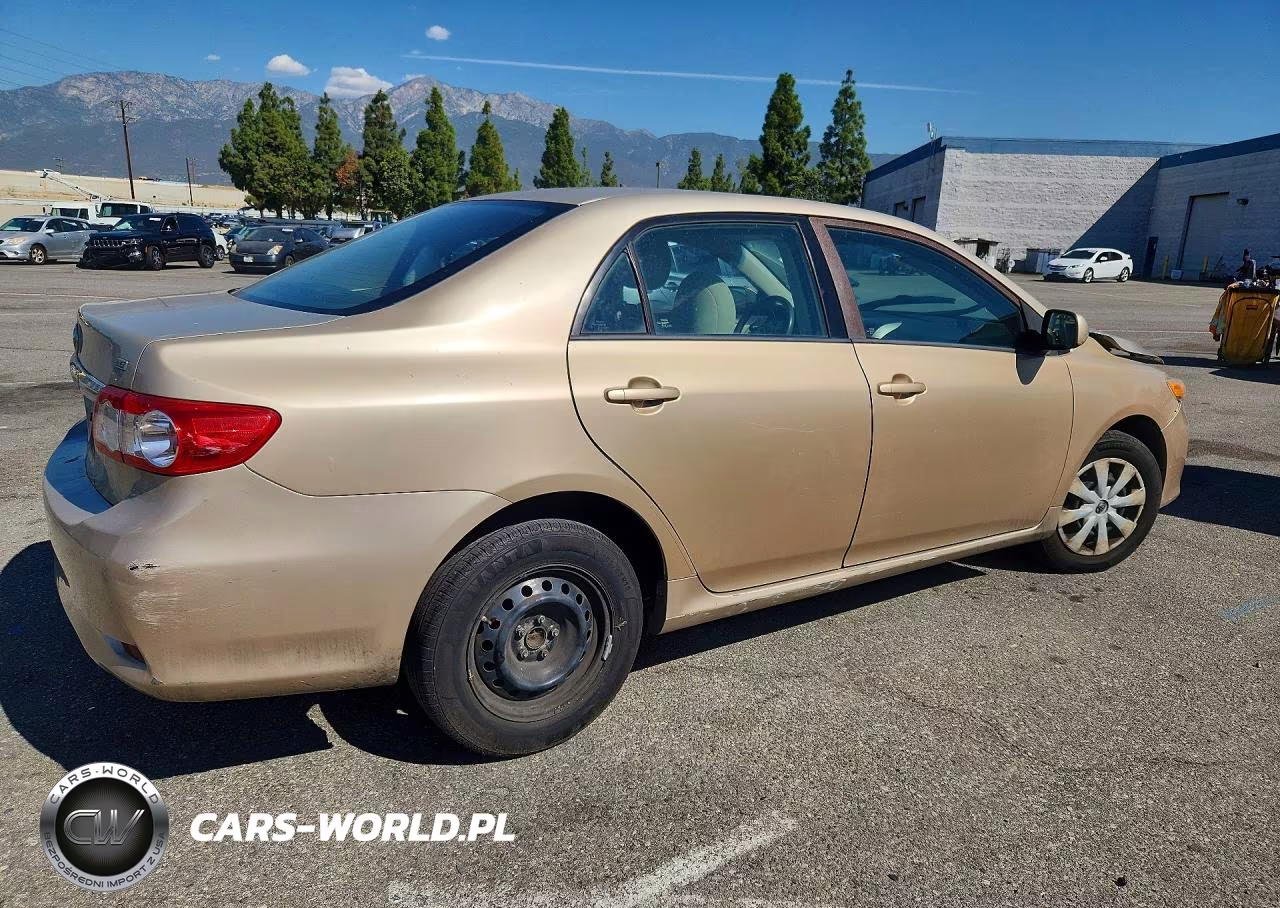 2011 Toyota Corolla Le VIN:2T1BU4EE2BC634265 - 3