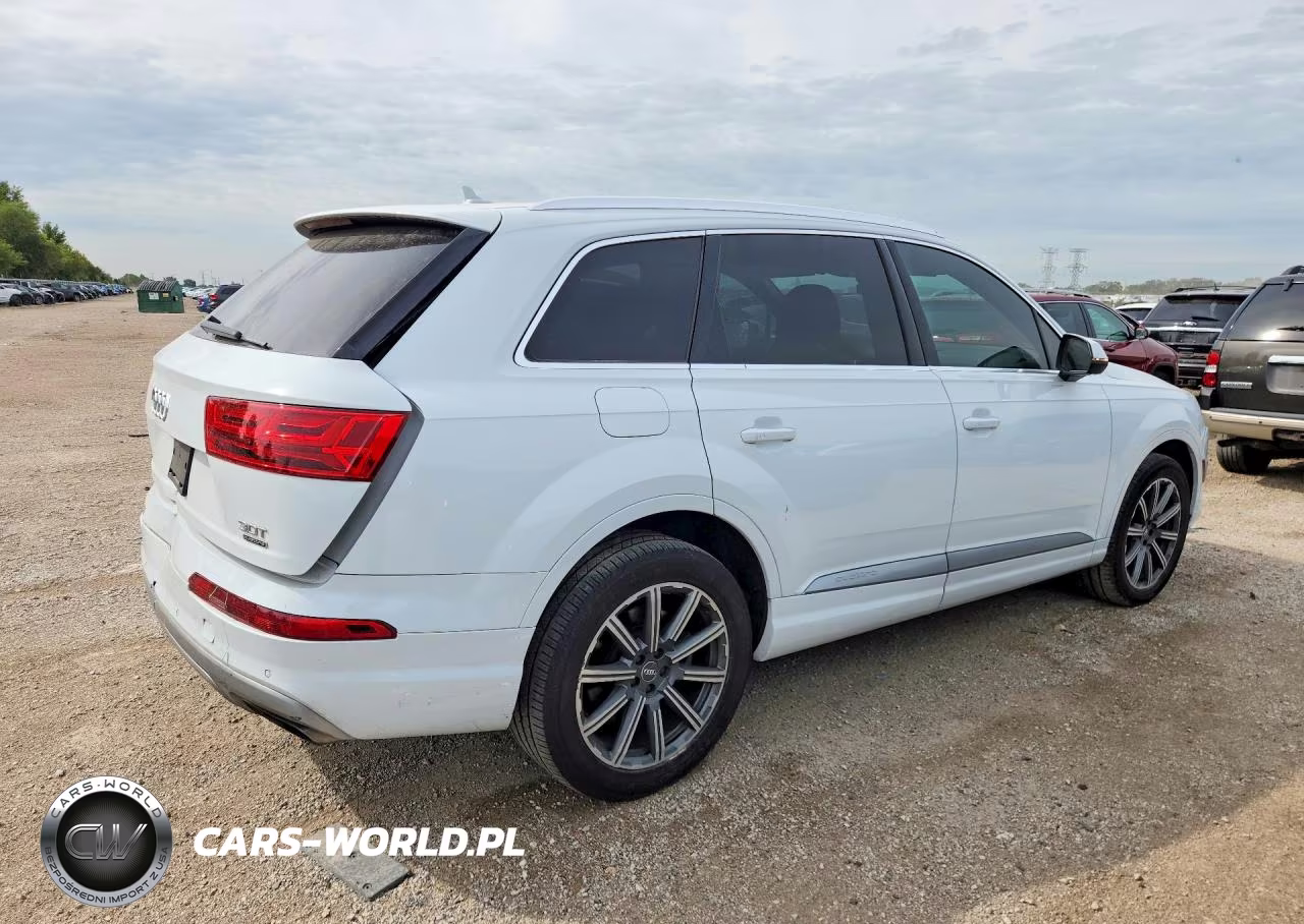 2017 Audi Q7 Premium Plus VIN:WA1LAAF70HD037245 - 3