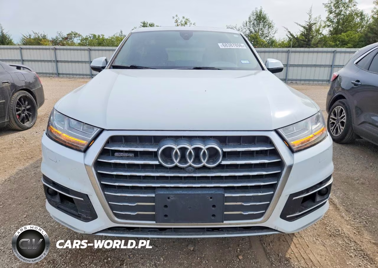 2017 Audi Q7 Premium Plus VIN:WA1LAAF70HD037245 - 5