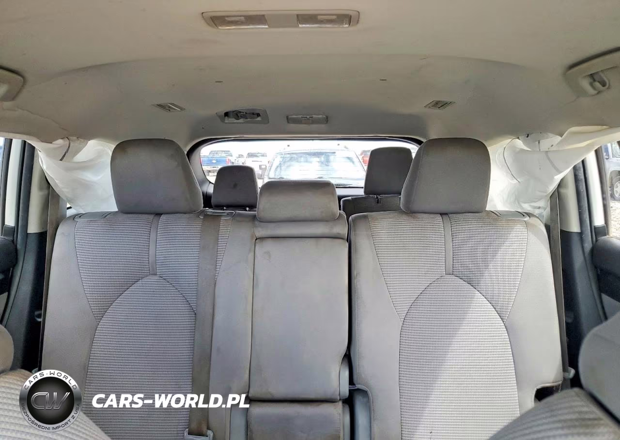 2020 Toyota Highlander Le VIN:5TDZZRAH7LS510305 - 10