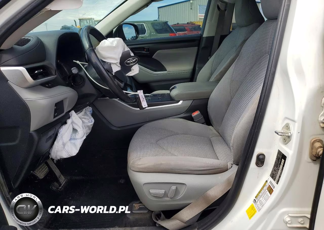 2020 Toyota Highlander Le VIN:5TDZZRAH7LS510305 - 7