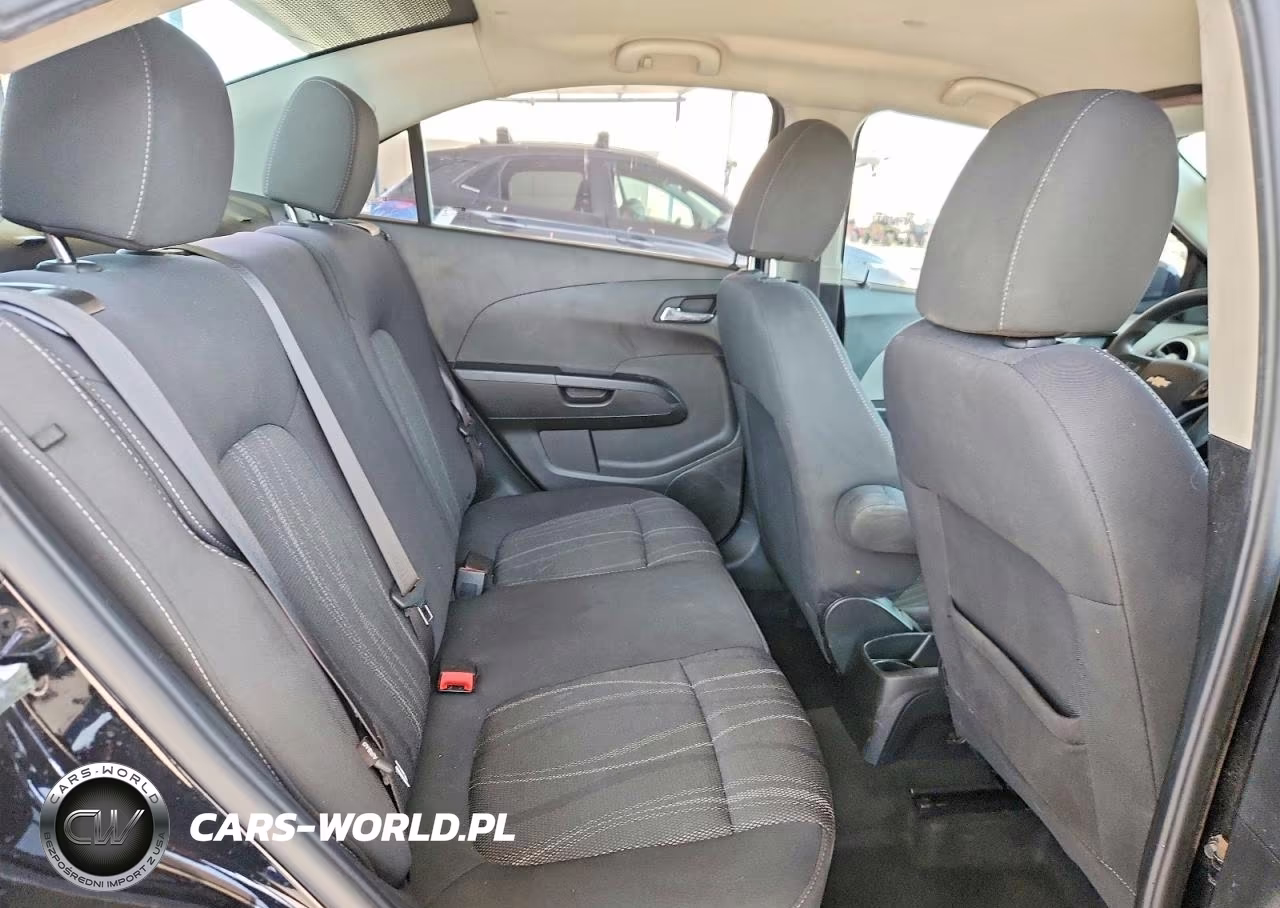 2019 Chevrolet Sonic Lt VIN:1G1JD5SB9K4104849 - 10