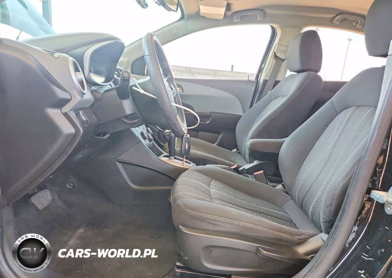 2019 Chevrolet Sonic Lt VIN:1G1JD5SB9K4104849 - 7