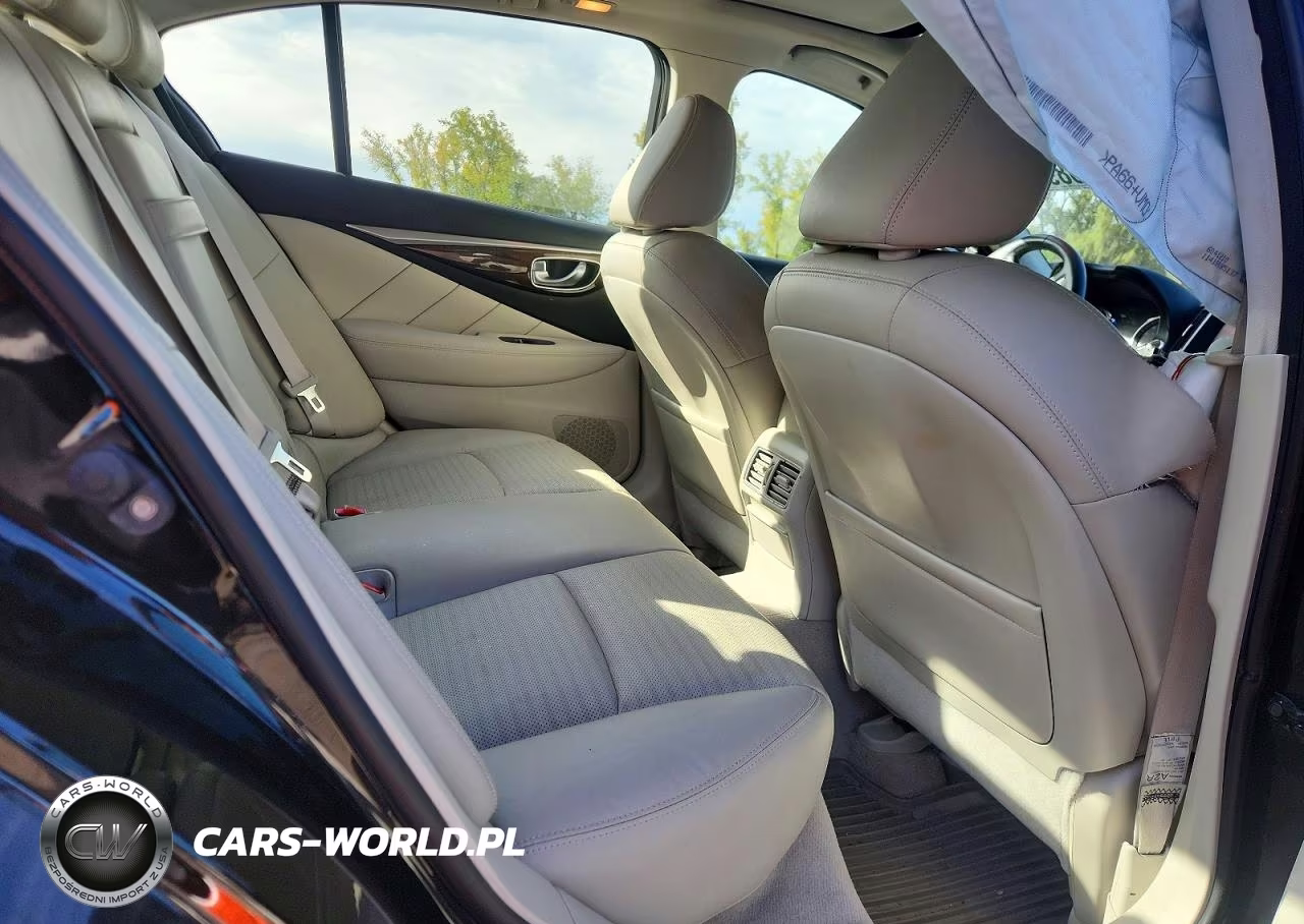 2015 Infiniti Q50 Sport VIN:JN1BV7ARXFM400880 - 10