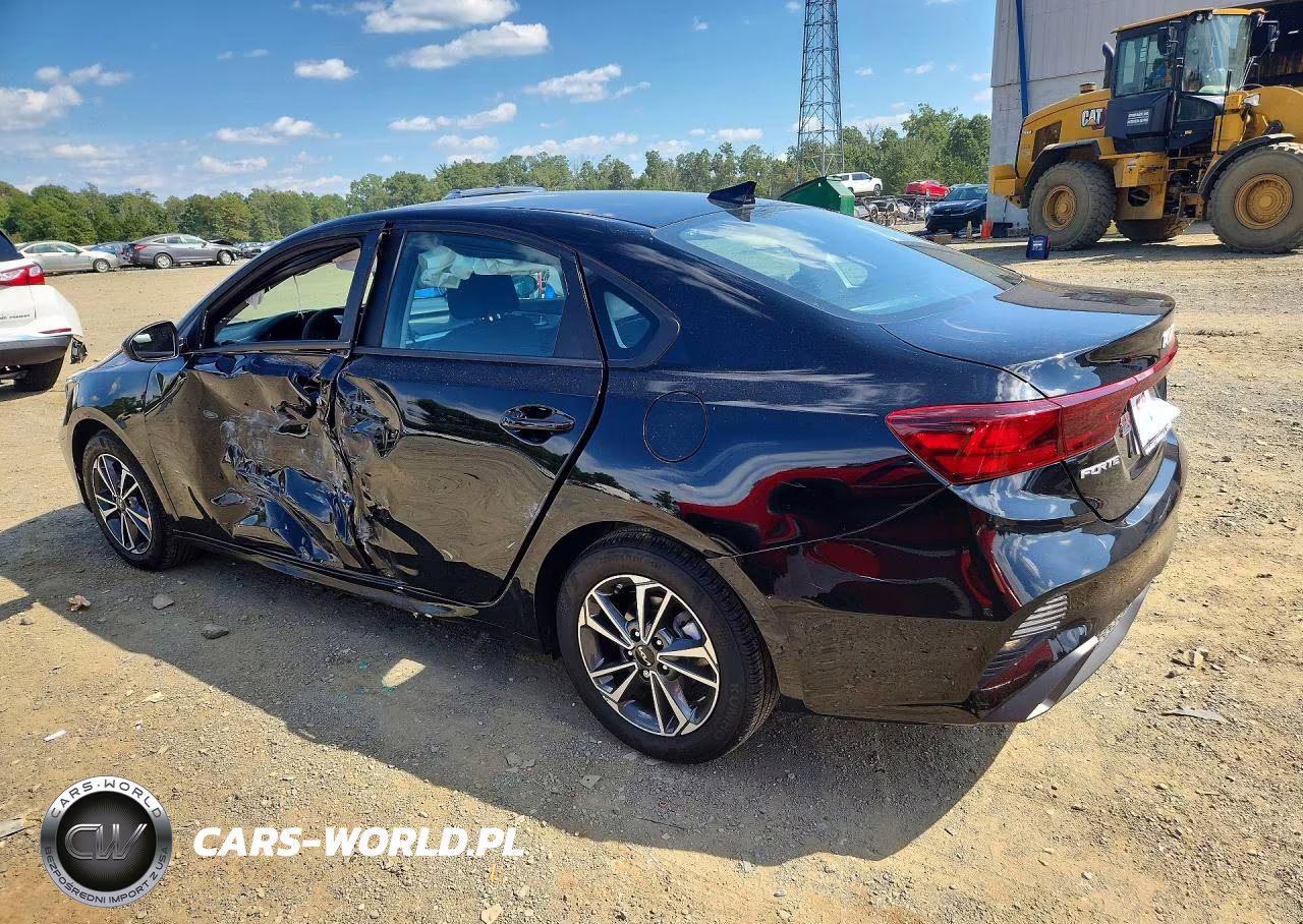 2023 Kia Forte Lxs VIN:3KPF24AD8PE663931 - 2